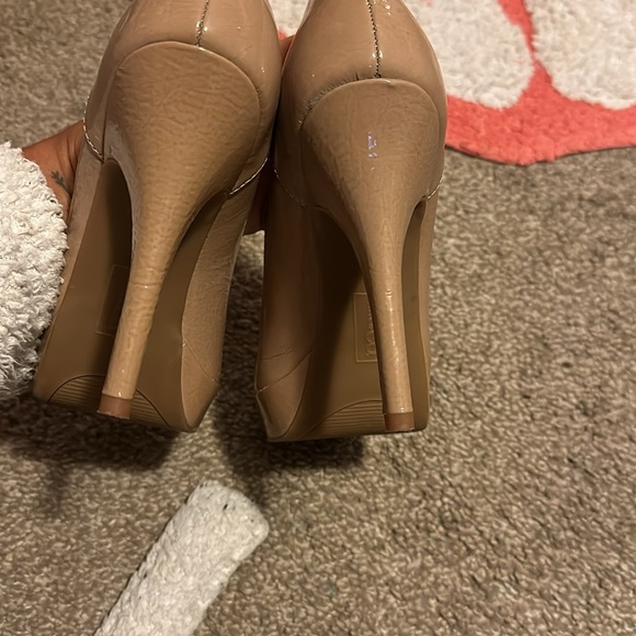 Nine & co. Tan heels - Picture 9 of 11